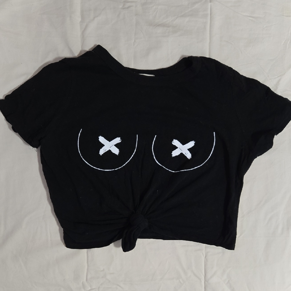 Graphic Crop Top